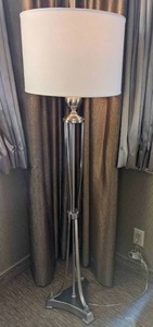 lot 289 image: Stately Modern Floor Lamp