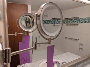 lot 543 image: Bathroom Accessories Magnifying Mirror, Towel Bars, Towel Shelf, & More