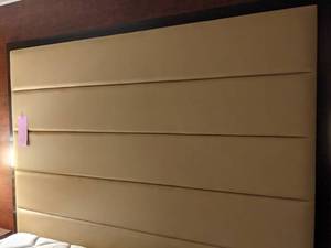 lot 548 image: Headboard - King in Beige 