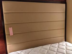 lot 622 image: Stately Padded Beige Headboard - King