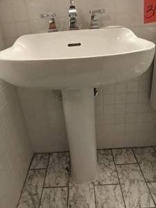 lot 319 image: Classic Tall Pedestal Sink