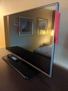 lot 351 image: 42 LG Flatscreen TV