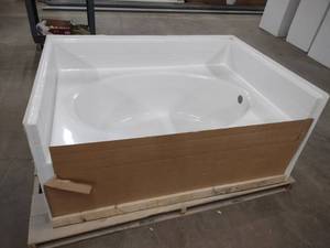 lot 409 image: Aquatic 2603TWR 60x42 Waincot Batht...