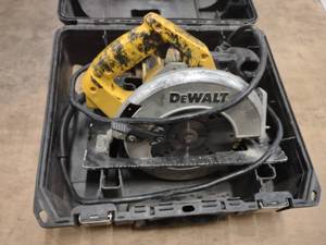 lot 531 image: Dewalt 7 14 Circular Saw ...