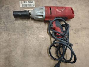 lot 534 image: Milwaukee Heavy Duty 12 Impact Wre...