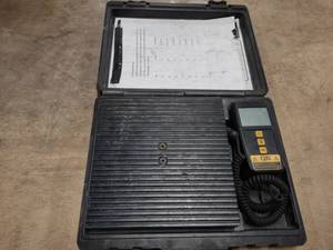 lot 562 image: CPS CC220 Compute-A-Charge Scale...