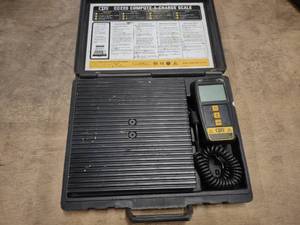 lot 563 image: CPS CC220 Compute-A-Charge Scale...
