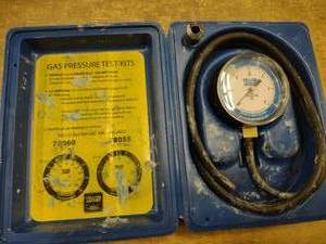 lot 579 image: Yellow Jacket Gas Pressure Tester...