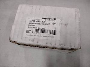 lot 487 image: Honeywell 32001639-CC2 Solenoid...