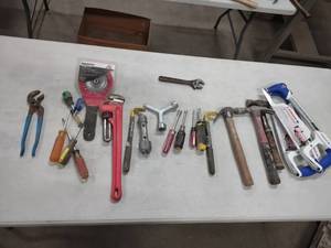 lot 497 image: Assorted Tools...