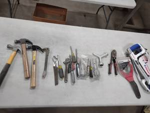 lot 499 image: Assorted Tools...