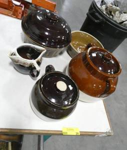 lot 28 image: Group of stoneware bean pots and casseroles