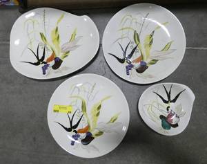 lot 68 image: 4 very nice Red Wing pottery plates all matching design