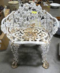 lot 141 image: Cast iron outdoor chair that just needs some cleanup and new paint