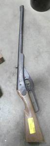 lot 151 image: Vintage Daisy BB Gun - works