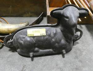 lot 152 image: Cast iron lamb mold