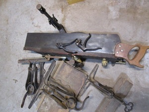 Montgomery Wards miter box & saw #8...