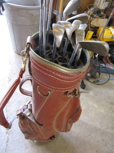 Spalding Executive golf clubs, bag...
