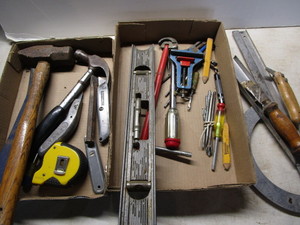 Tools level, hammer, utility knive...