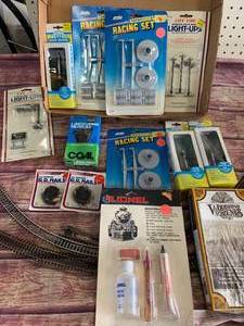 lot 62 image: Large Lot of Miscellaneous Train Items