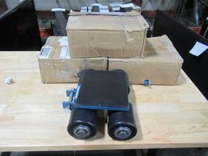 lot 373 image: Vestil 6000 lbs. Nylon Machinery Skates 4 Rollers Model # SSKT-3 (Missing Pull Bar)