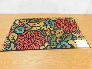 Apache Mills Contemporary Bloom 18 in. x 30 in. Recycled Rubber Door Mat