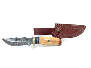 lot G048 image: Damascus Steel Hunting Knife