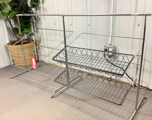 lot F157 image: Product Display Shelves