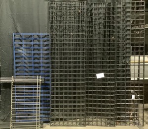 lot F161 image: Black Store Metal Gridwall Panels