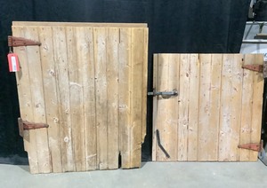 lot H163 image: Old Barn Doors