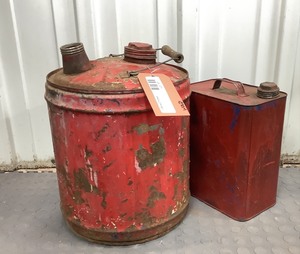 lot H167 image: Old Metal Gas Cans