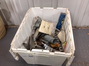 lot C192 image: Miscellaneous Garage Items