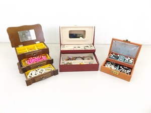 Lot of Vintage Costume Jewelry wLOTS of Very Nice Rings