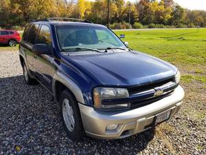 lot 810 image: 2003 Chevrolet Trailblazer LTZ 4 Door Wagon