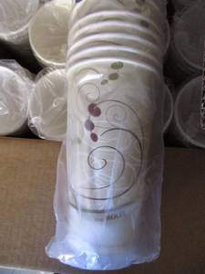 lot 186 image: Solo Cold Drink Cups