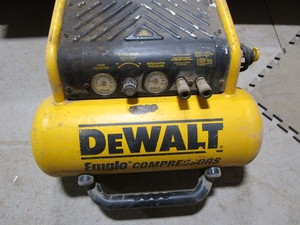 DeWalt Englo electric air compresso...