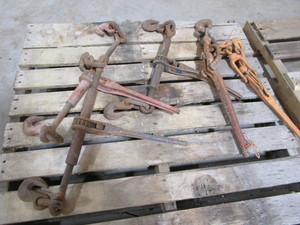 Load binds with 3 ratchet...