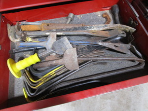 Crow bars, pry bars, Wonder bars, c...