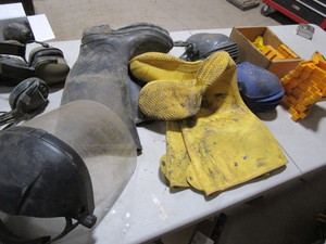Rubber boots size 11, yellow oversh...