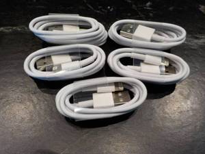 lot 54 image: 5 Lightening Cables for iPhone X, 8...