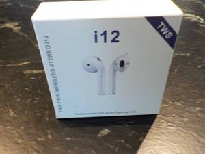 lot 55 image: True Wireless Stereo i12...