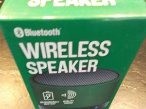 lot 61 image: BlueTooth Wireless Speaker...