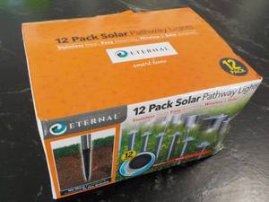 lot 80 image: 12 pack Solar Pathway Lights...