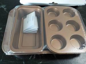 lot 102 image: Smart Home 3 pc Bake and Roast Pan ...
