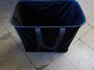 lot 23 image: Clever Made Collapsible Laundry Ham...