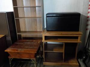 lot 189 image: 4 Pieces of Furniture...