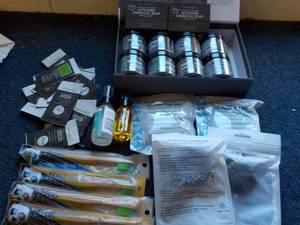 lot 199 image: Bemindful and InVitamin Sample Pkg...