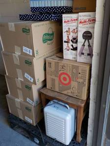 lot 206 image: Lot of Unclaimed Inventory...