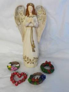 lot 216 image: 3 Sets of Angel with Seasonal Wreat...