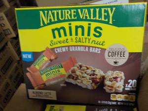 lot 279 image: 5 Boxes Nature Valley Minis Granula...